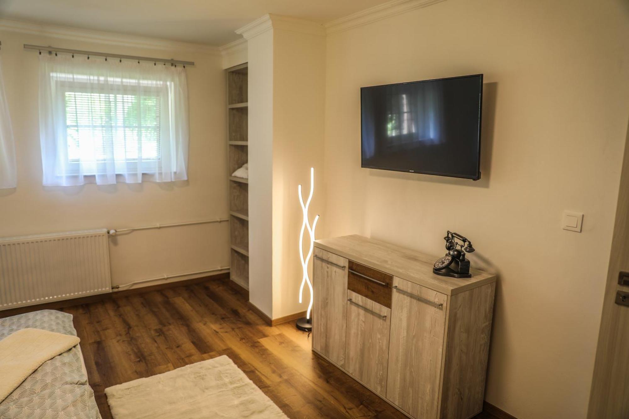 Apartment Irma Карловы Вары Экстерьер фото